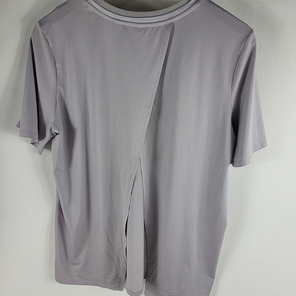 Fabletics Shirt Womens Size Medium Gray Vivienne Cross Back Tee Athletic Top - Picture 2 of 4